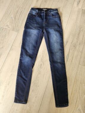 ENJEAN Denim Co. Mid-rise Blue Skinny Jeans Junior's 3